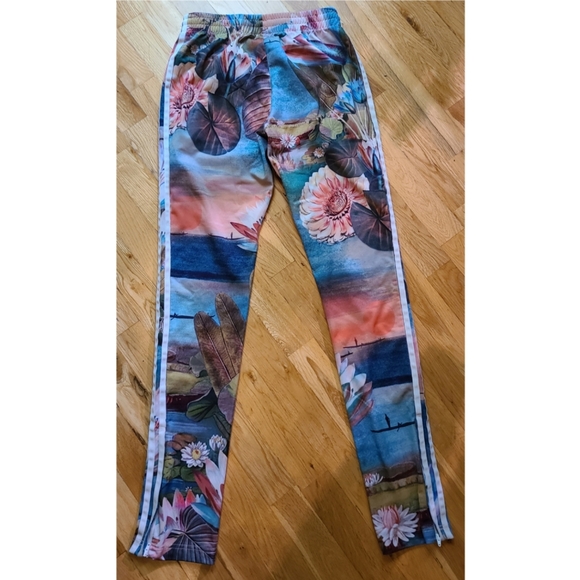 Adidas Originals  FARM  Curso D’Agua Superstar Track Pant Size XS Dusty Pink - Picture 14 of 16